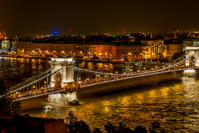 【日本語ガイド】【半日】
ドナウ川ナイトクルーズと世界遺産ゲッレールトの丘からの夜景