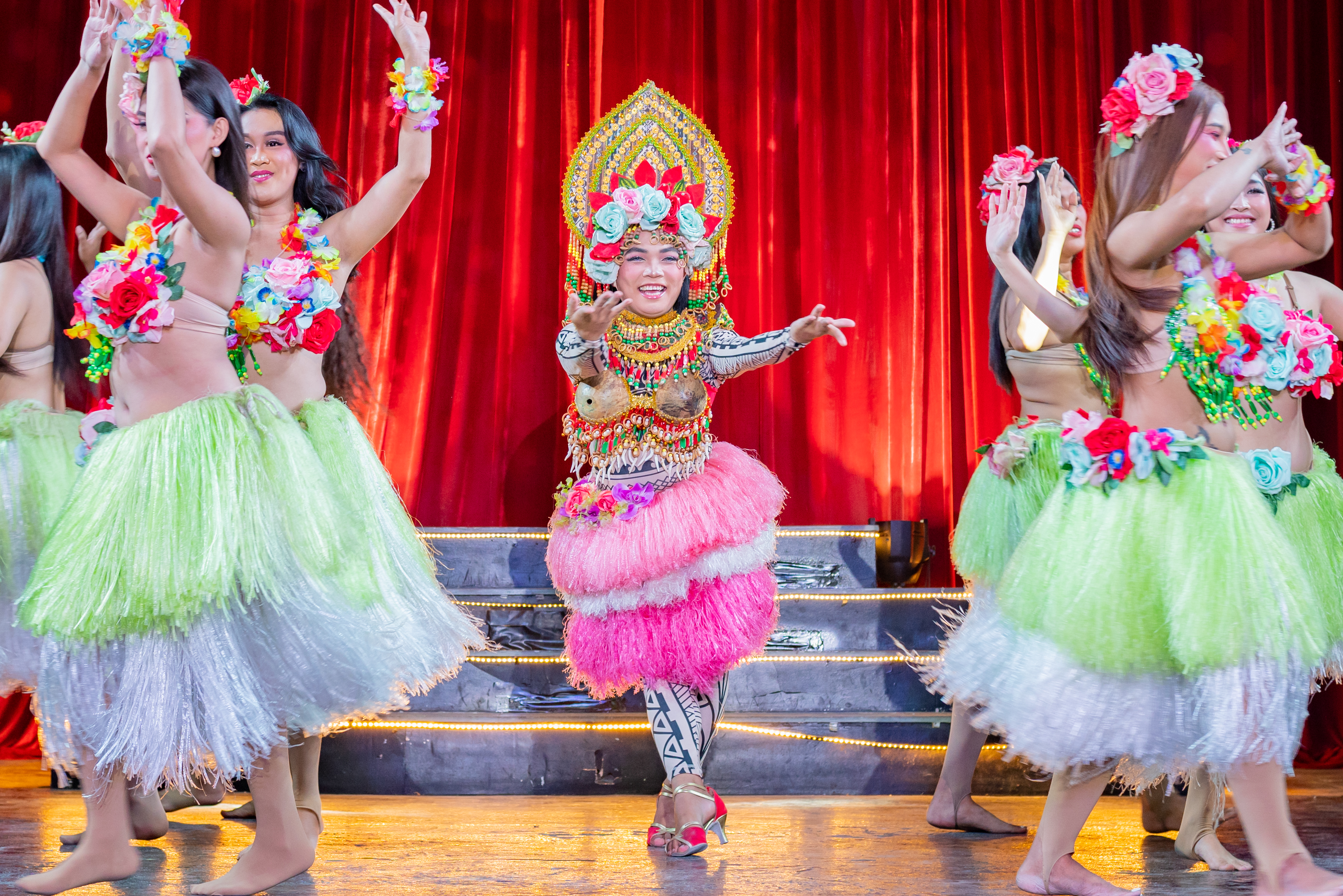 【20：30スタート】セブの夜を彩るニューハーフエンターテイメントーSHOW「WHITE NOTE」