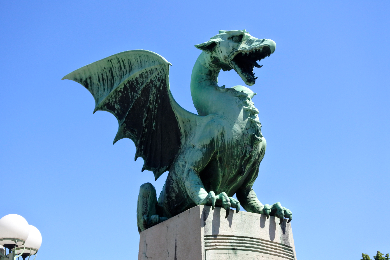 【日本語公認ガイド付き】リブリャナ半日街歩き観光
